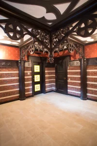 soffitto in legno decorativo stile gotico-turati boiseries